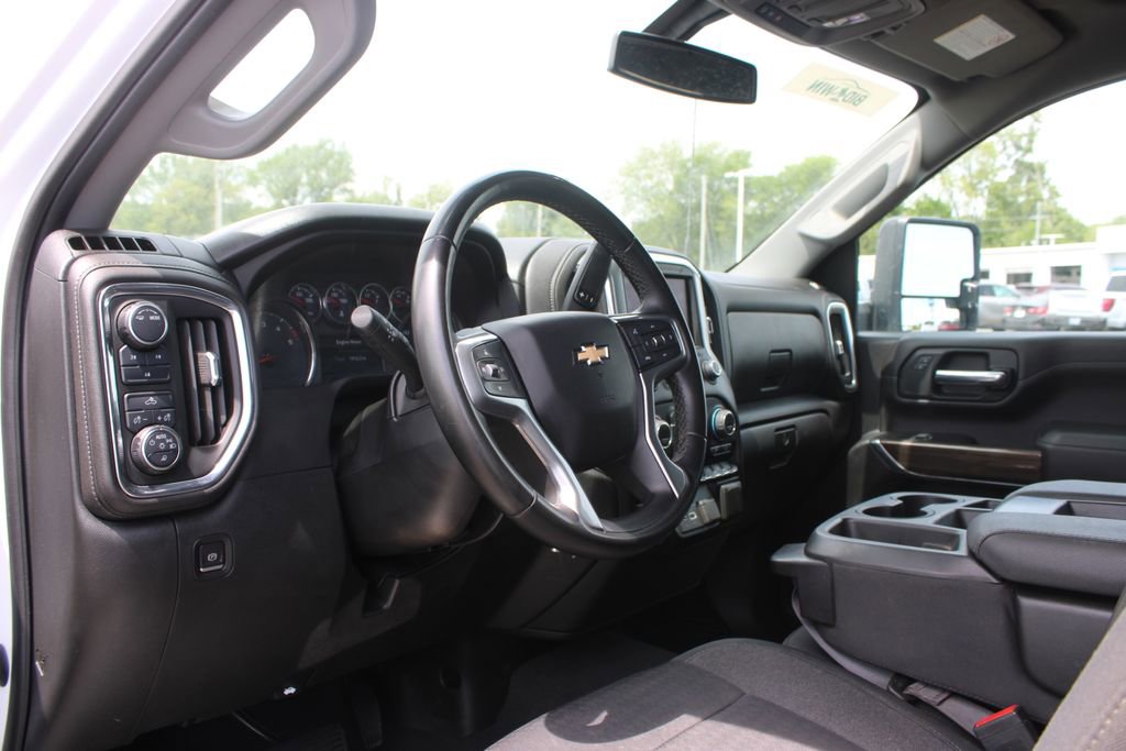 Used 2023 Chevrolet Silverado 2500 LT AWD/4WD image 22