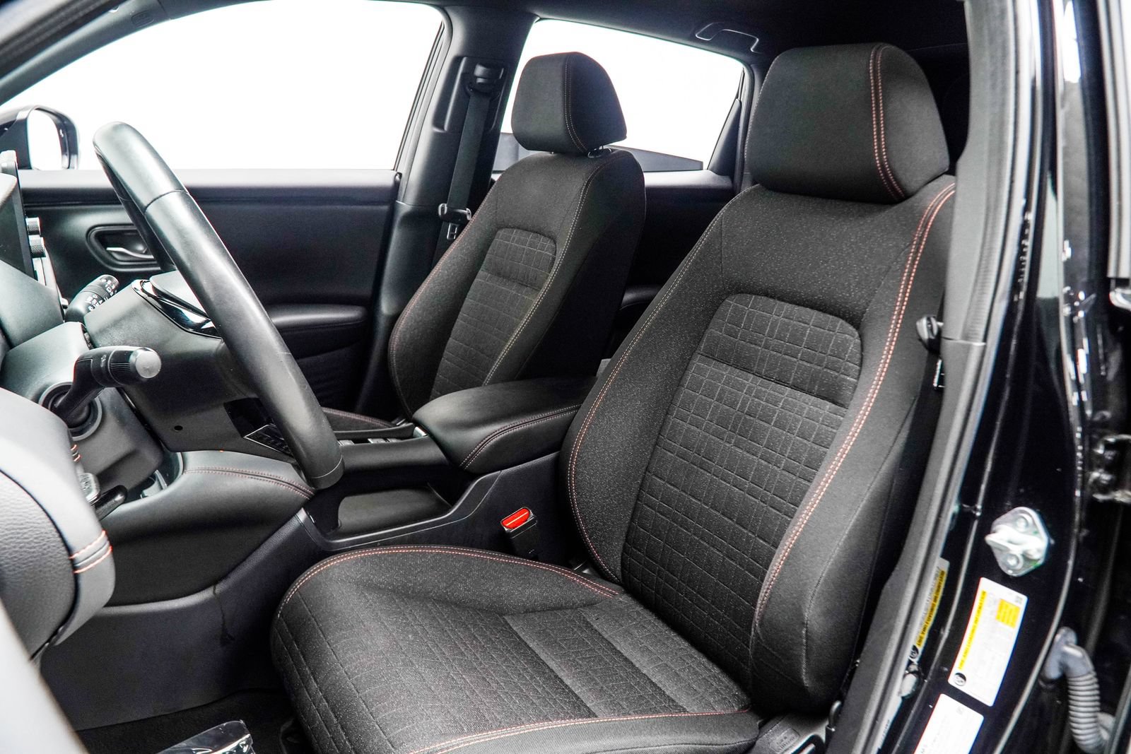 Used 2023 Honda HR-V Sport image 32