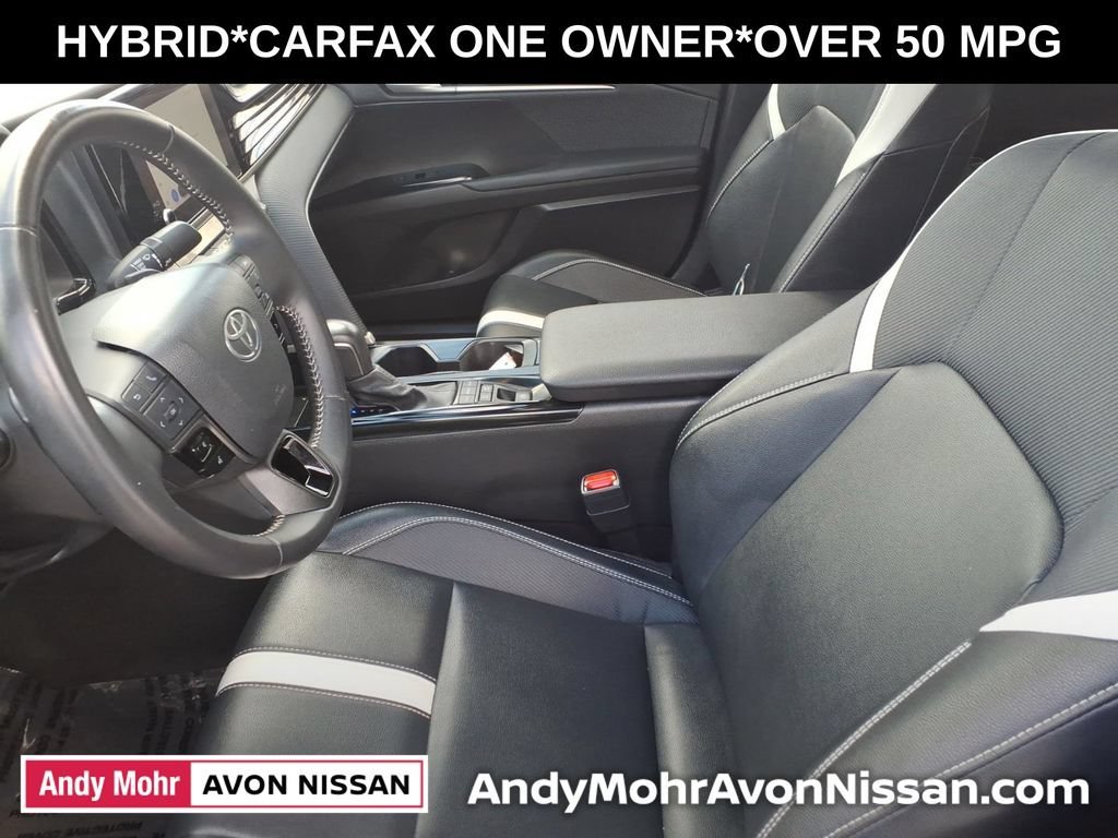 Used 2025 Toyota Camry SE FWD image 18