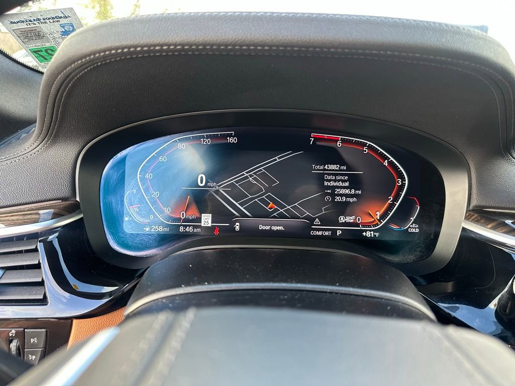 Used 2022 BMW 530i w/ Executive Package image 14