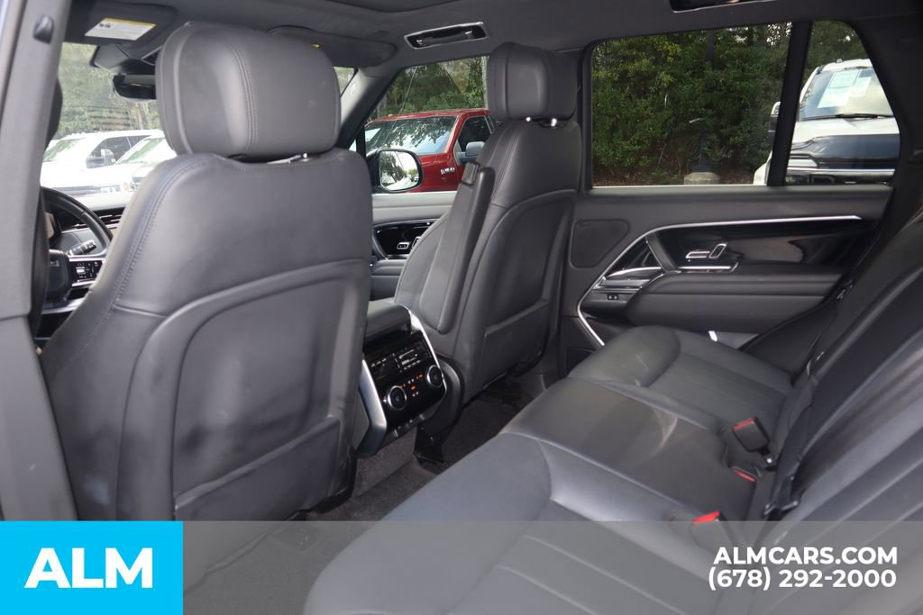 Used 2023 Land Rover Range Rover SE image 18