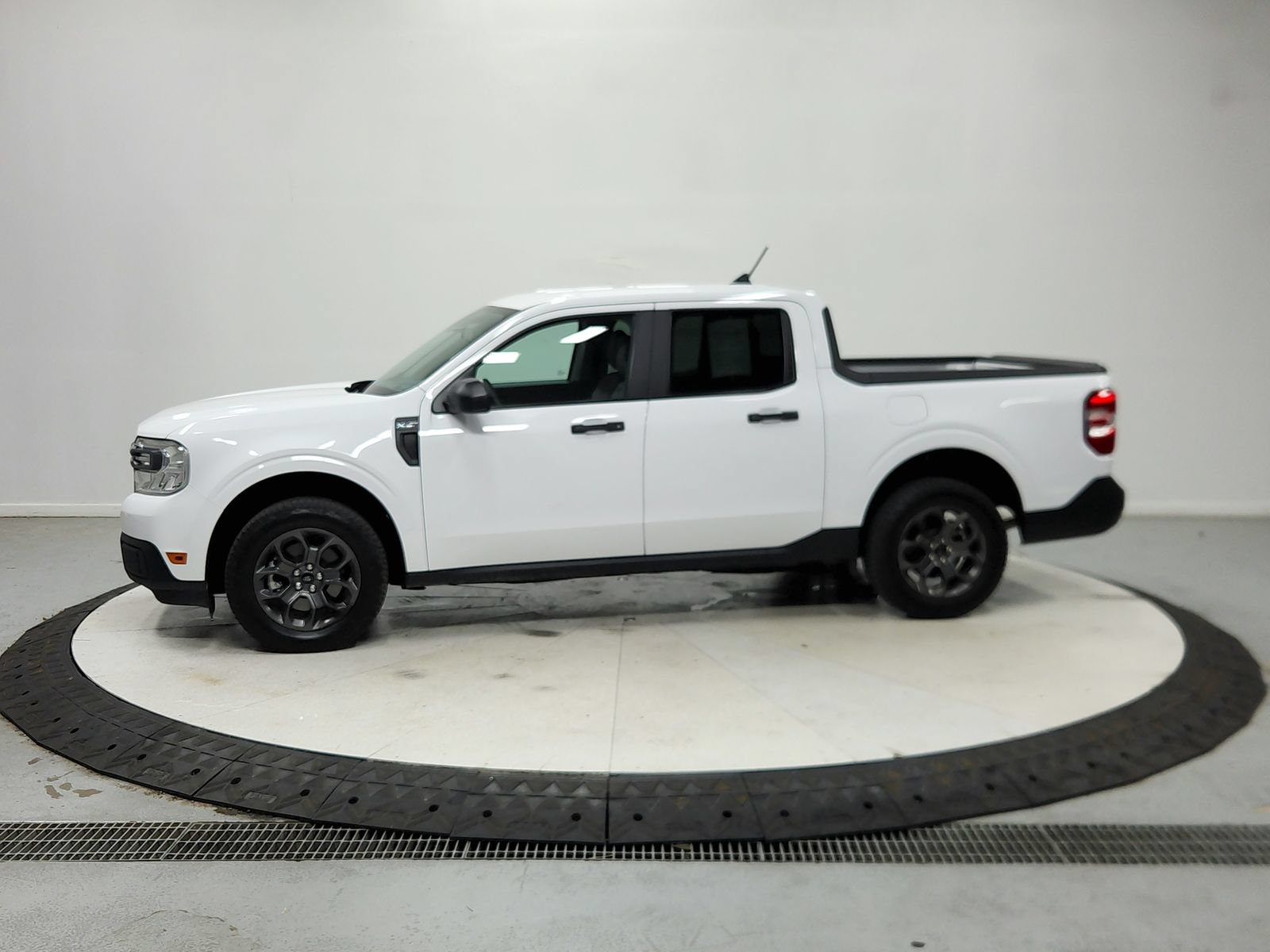 Used 2024 Ford Maverick XLT w/ Equipment Group 300A Standard AWD/4WD image 5