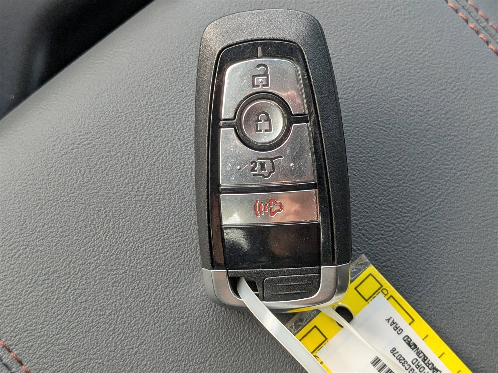 New 2025 Ford Explorer Active image 35