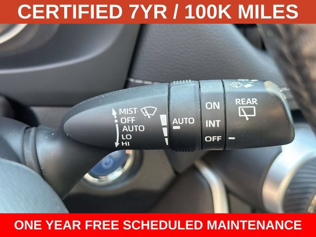 Used 2022 Toyota RAV4 XLE Premium AWD/4WD image 27