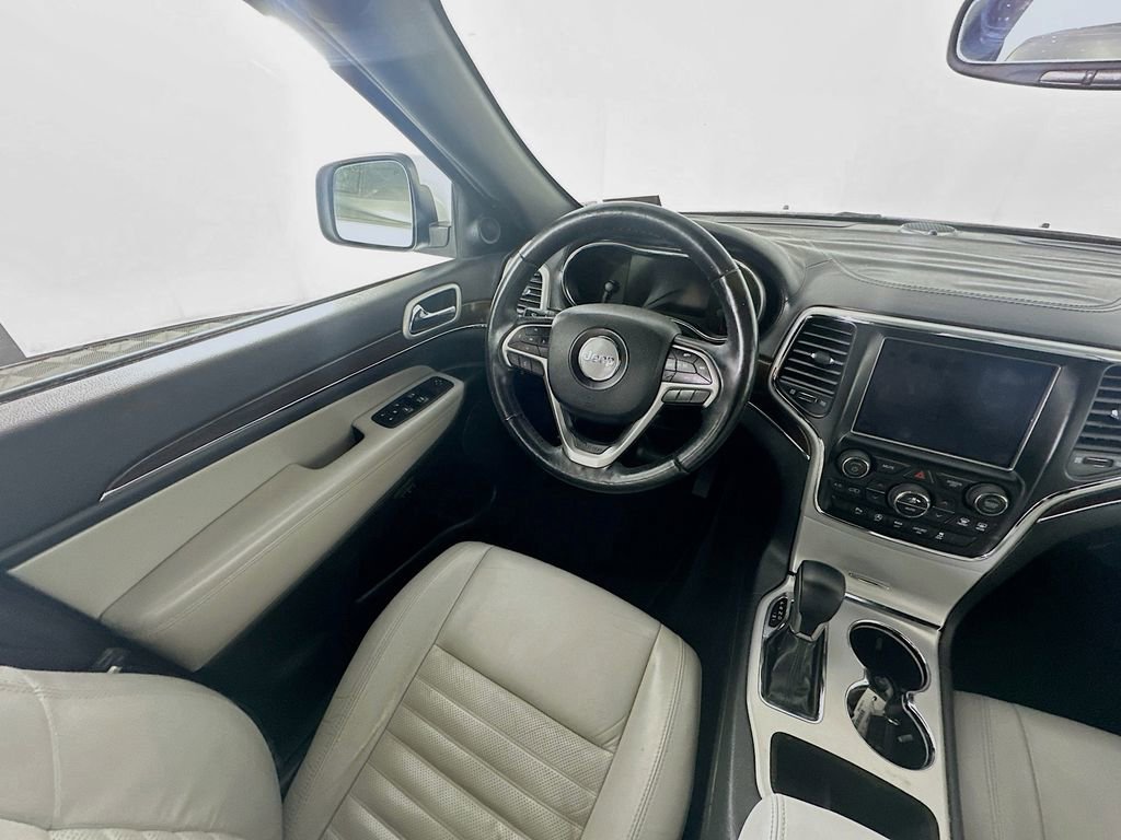 Used 2018 Jeep Grand Cherokee Limited image 9