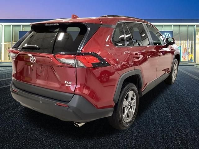 Used 2025 Toyota RAV4 XLE AWD/4WD image 27