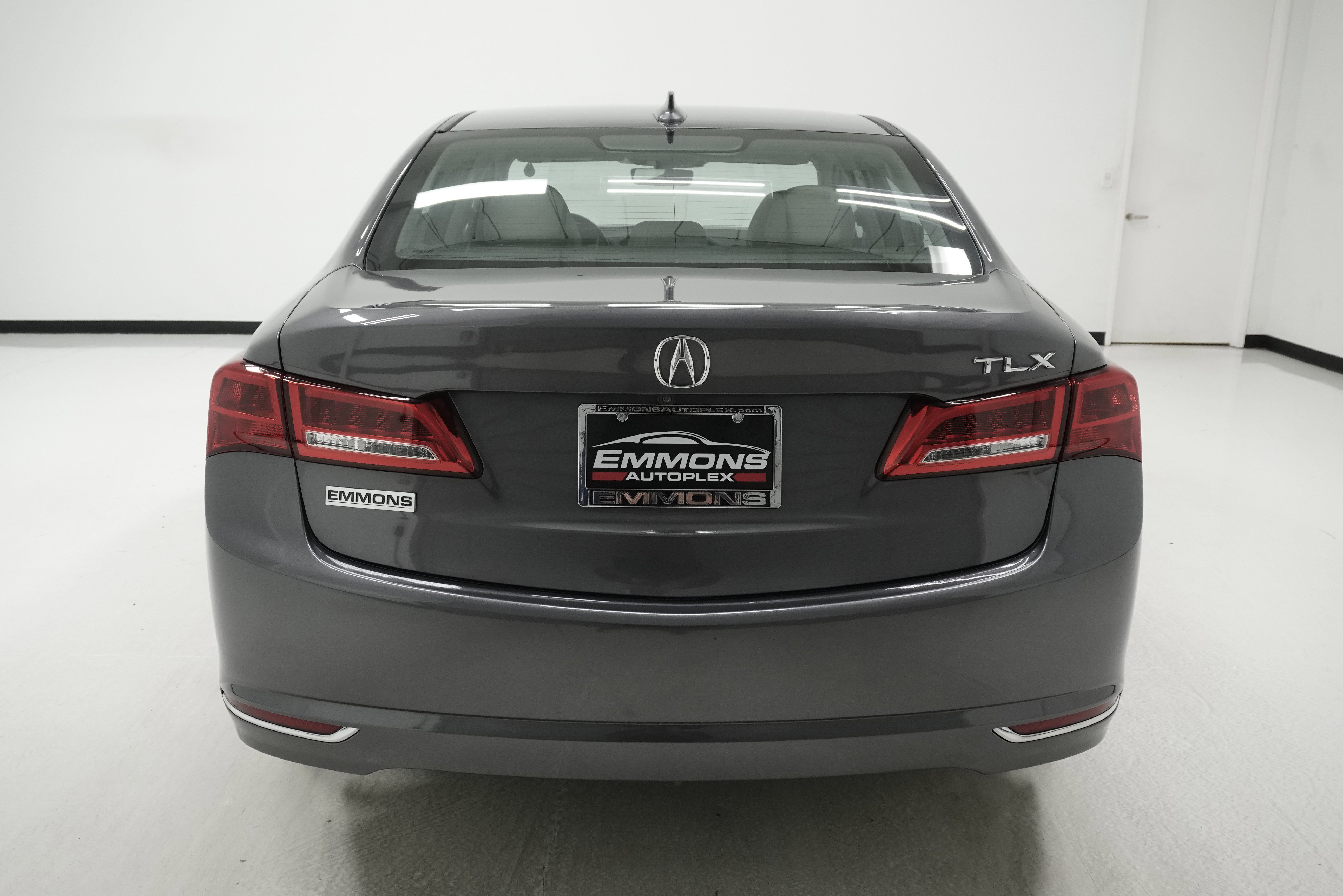 Used 2019 Acura TLX FWD image 5