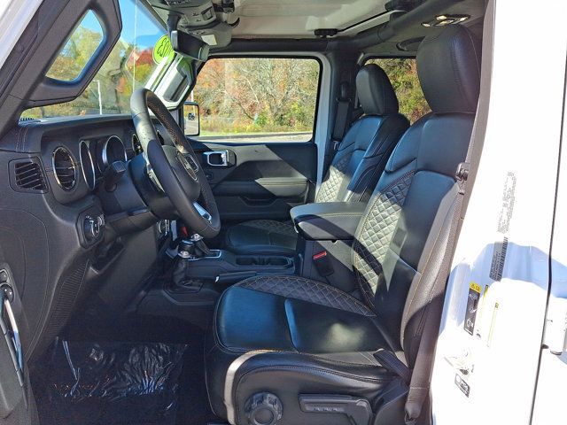Used 2023 Jeep Gladiator Overland image 12
