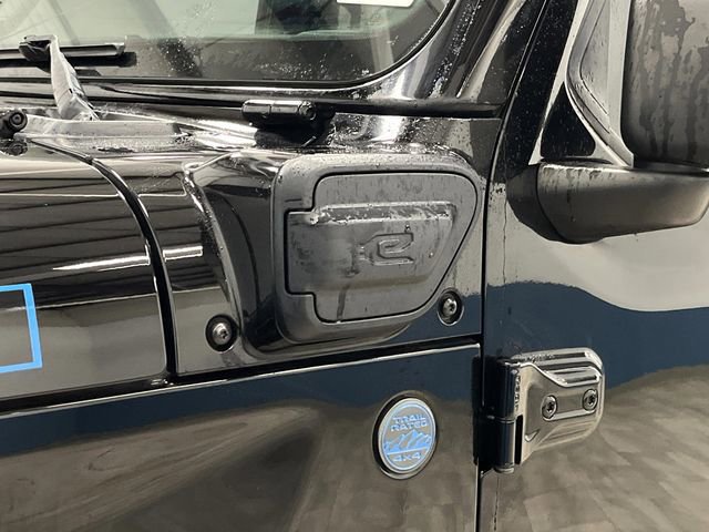 Used 2021 Jeep Wrangler Unlimited Rubicon 4xe w/ Steel Bumper Group image 38