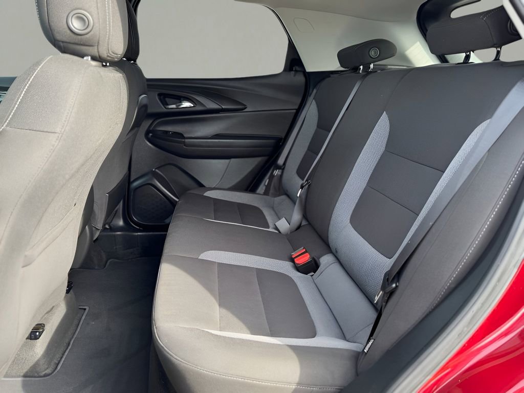 Used 2025 Chevrolet TrailBlazer LT image 12