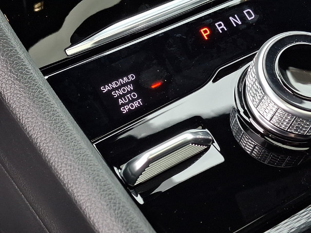 New 2026 Jeep Grand Cherokee Altitude AWD/4WD image 18