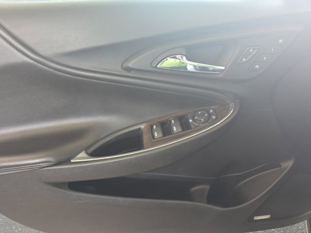 Used 2020 Chevrolet Malibu Premier FWD image 26