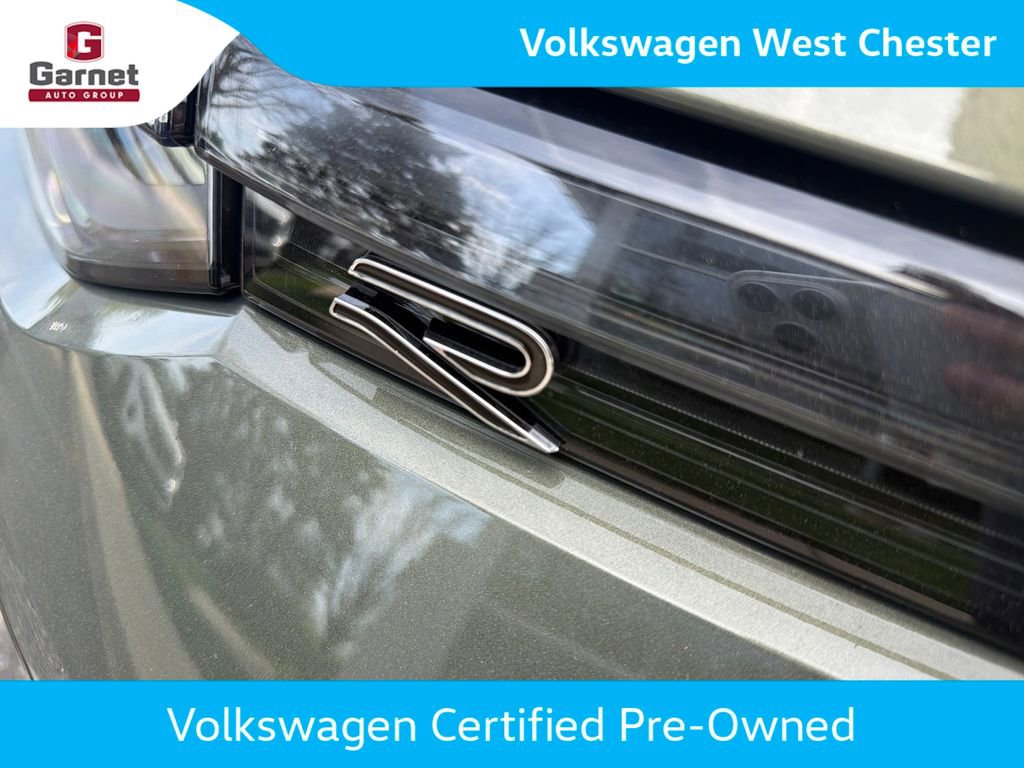 Certified 2025 Volkswagen Tiguan SE R-Line AWD/4WD image 10