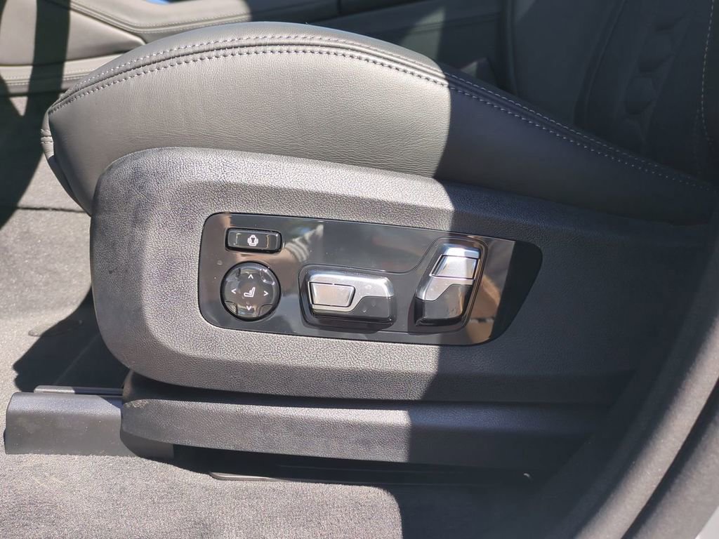 New 2026 BMW X5 M Competition w/ Executive Package image 19