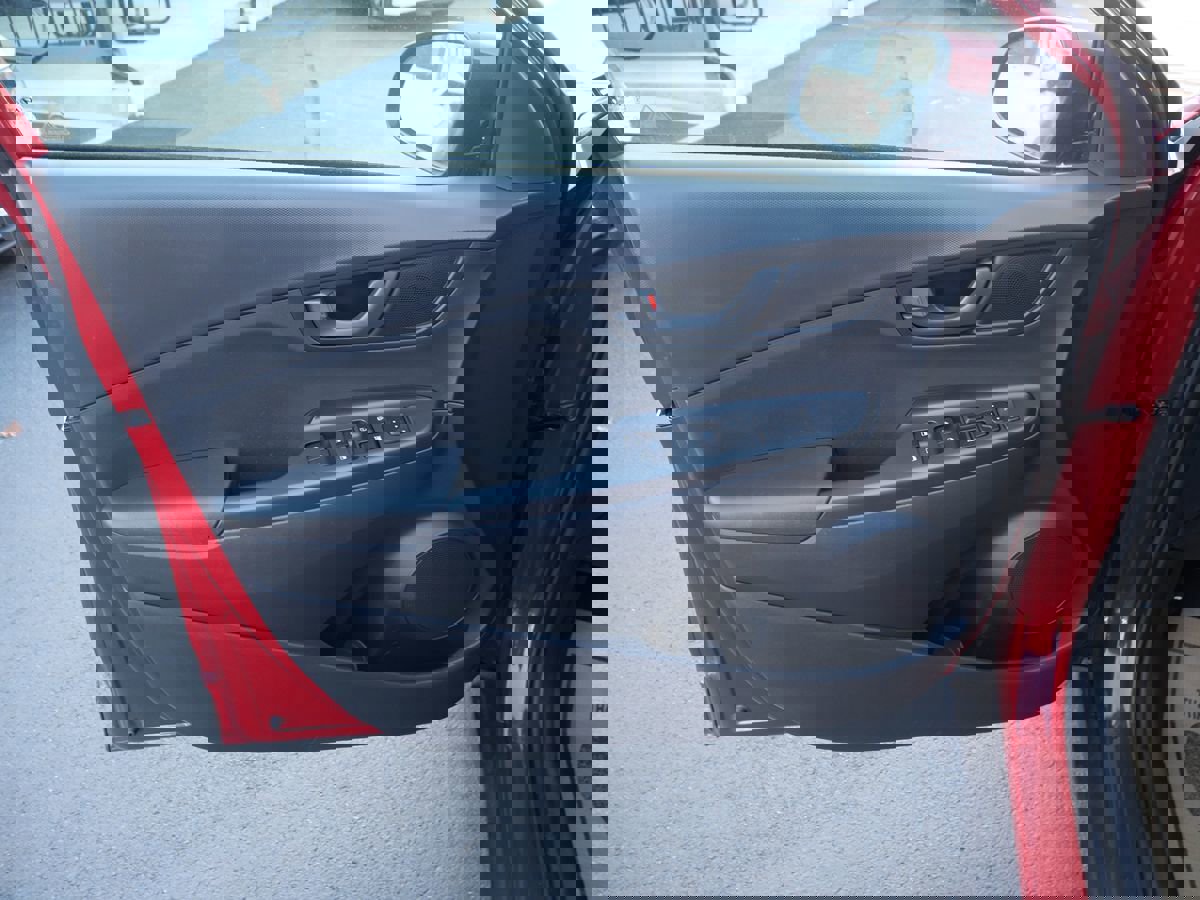 Used 2021 Hyundai Kona SEL image 14