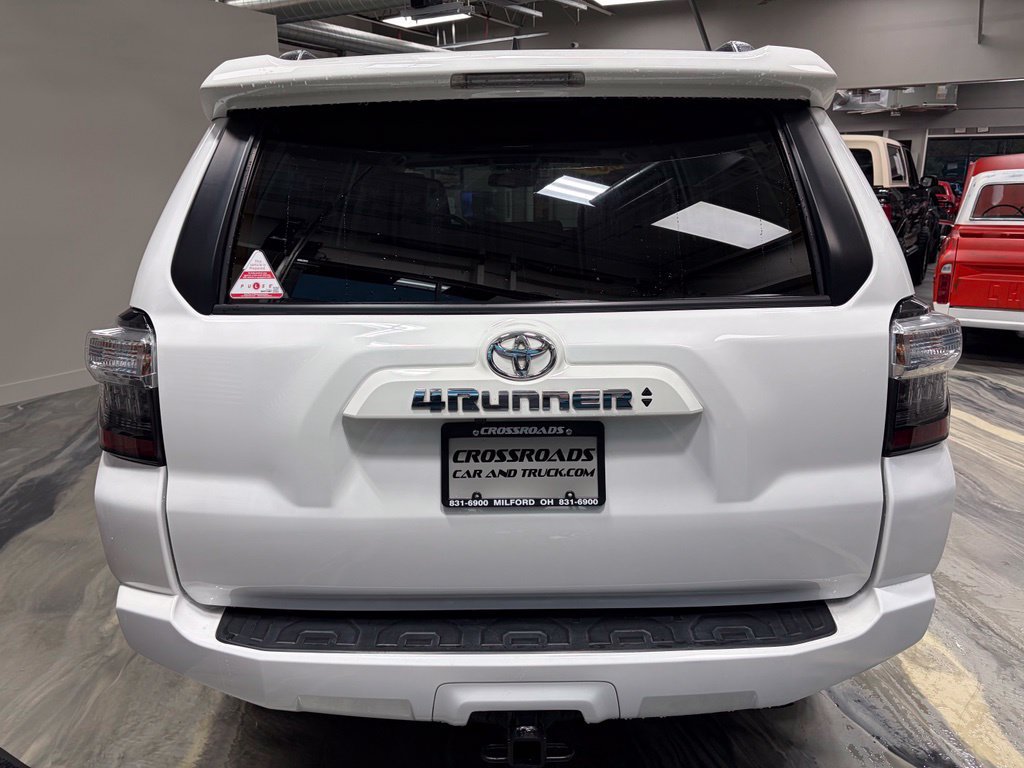 Used 2022 Toyota 4Runner SR5 Premium w/ Moonroof Package AWD/4WD image 41