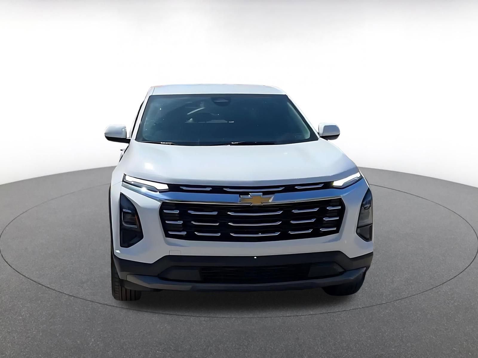 Used 2025 Chevrolet Equinox LT AWD/4WD image 4