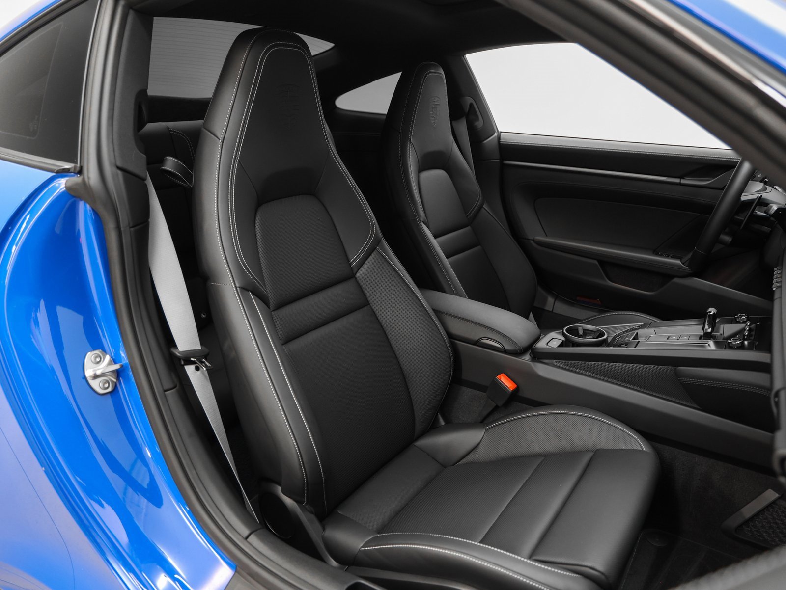 Used 2025 Porsche 911 Carrera w/ Premium Package image 24