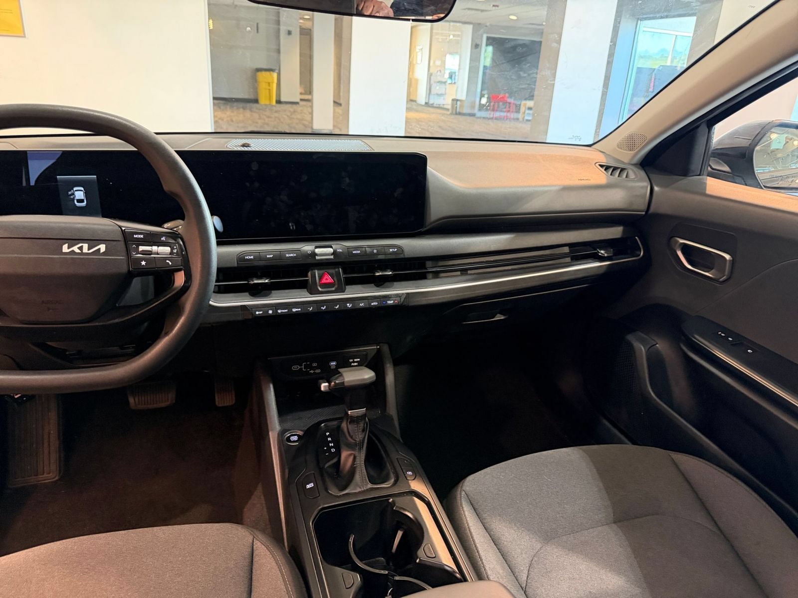 Used 2025 Kia K4 FWD image 34