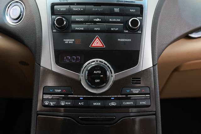 Used 2016 Hyundai Azera Limited FWD image 38
