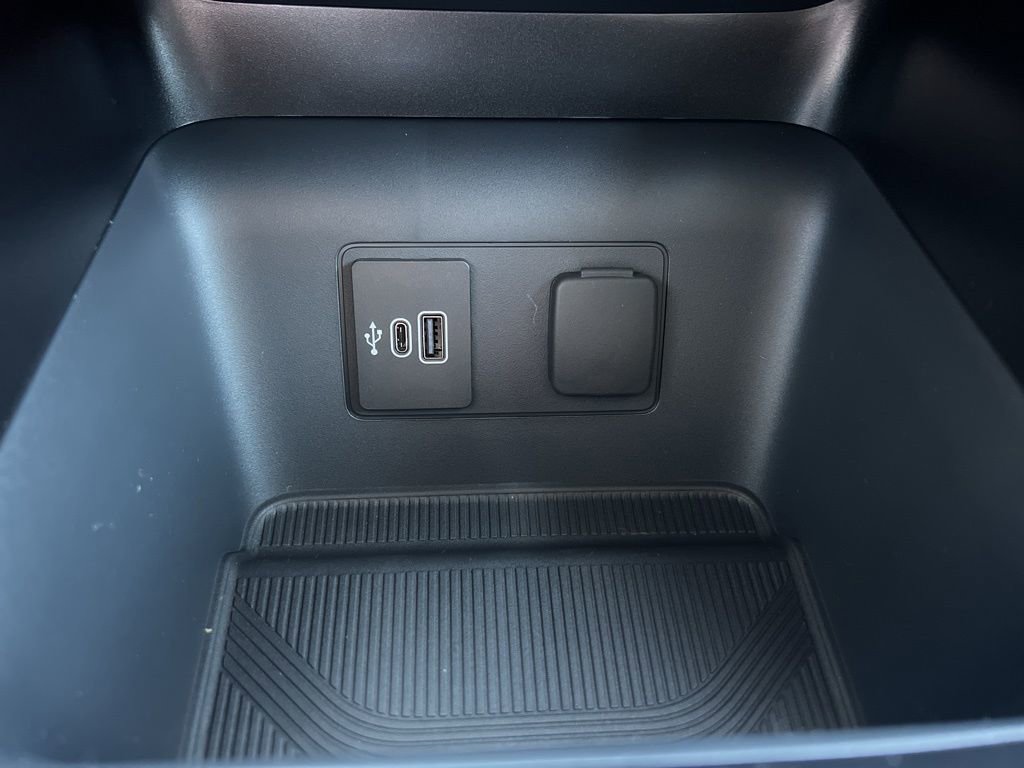 New 2026 Ford Explorer Active w/ Active Comfort Package image 22