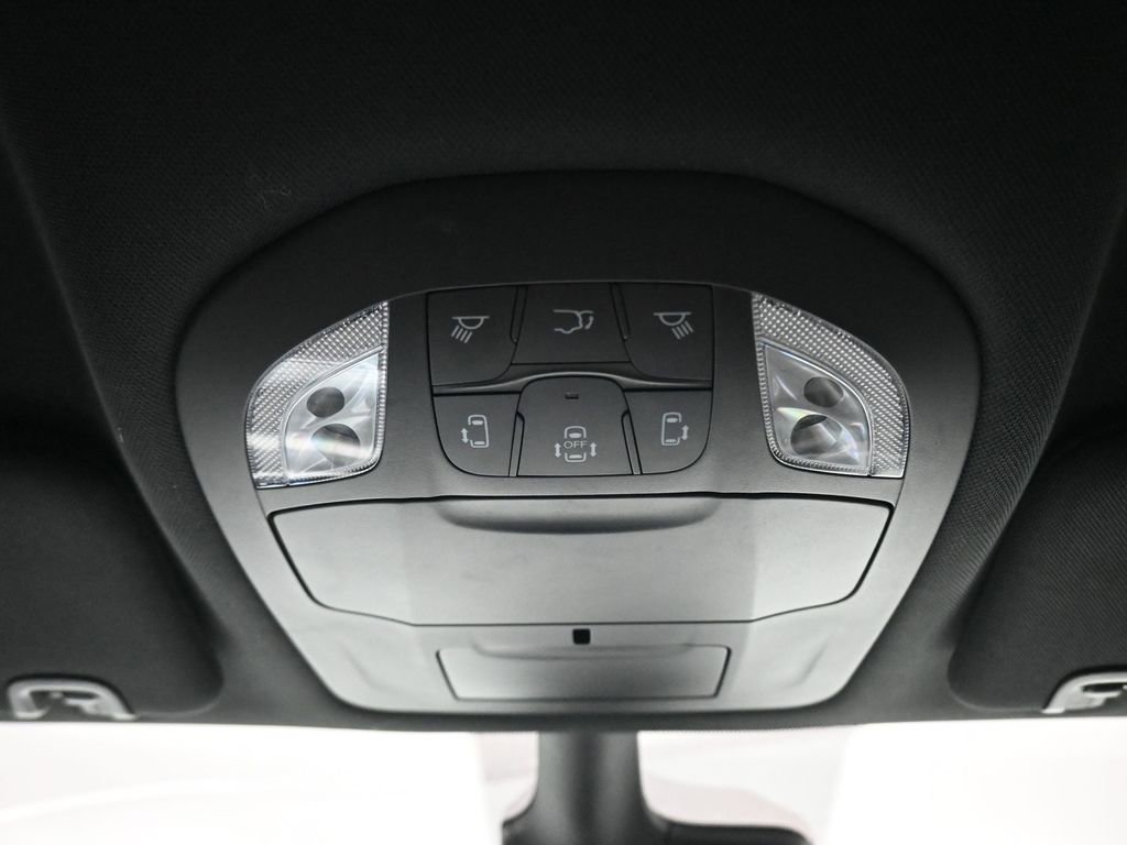 Used 2024 Chrysler Pacifica Touring FWD image 31