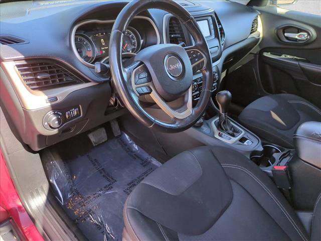 Used 2015 Jeep Cherokee Latitude image 10