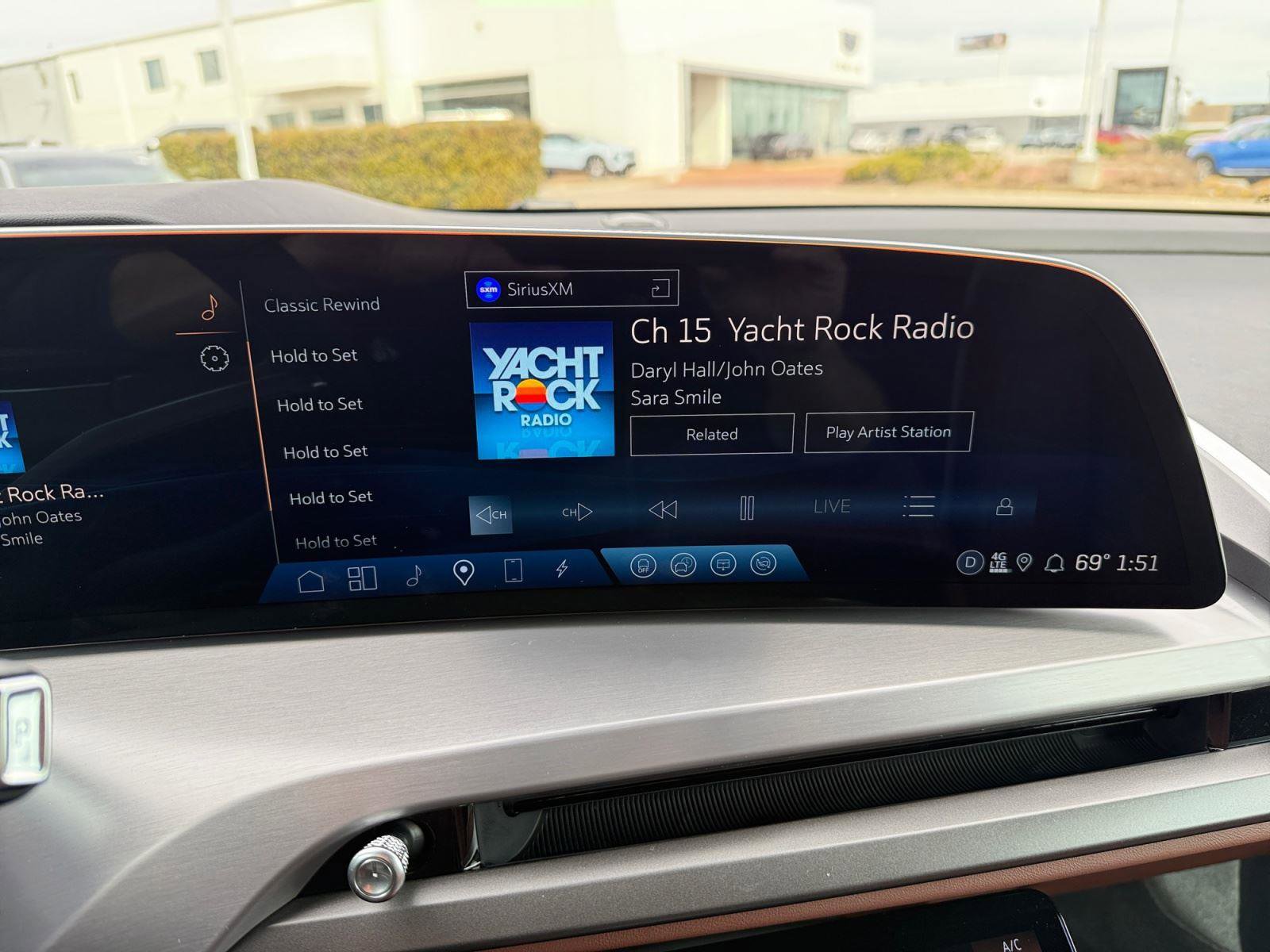 New 2026 Cadillac Vistiq Platinum image 22