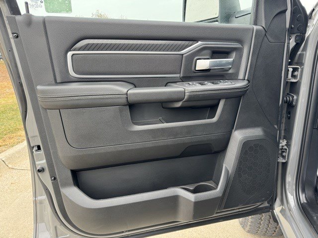 New 2026 RAM 3500 Big Horn image 8