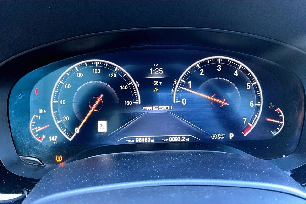 Used 2019 BMW M550i xDrive image 13
