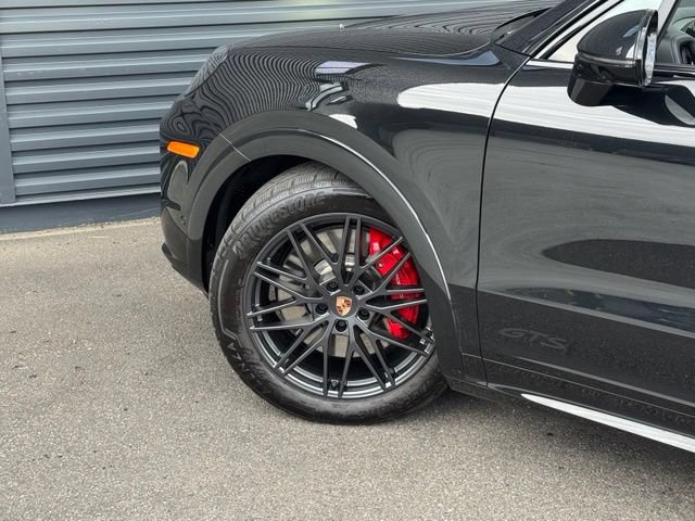 Used 2026 Porsche Cayenne GTS AWD/4WD image 12