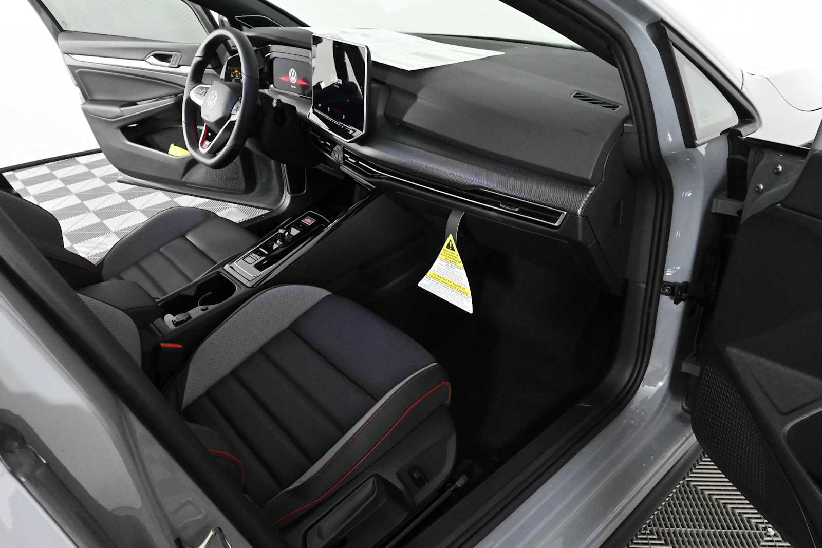 New 2026 Volkswagen GTI SE FWD image 10