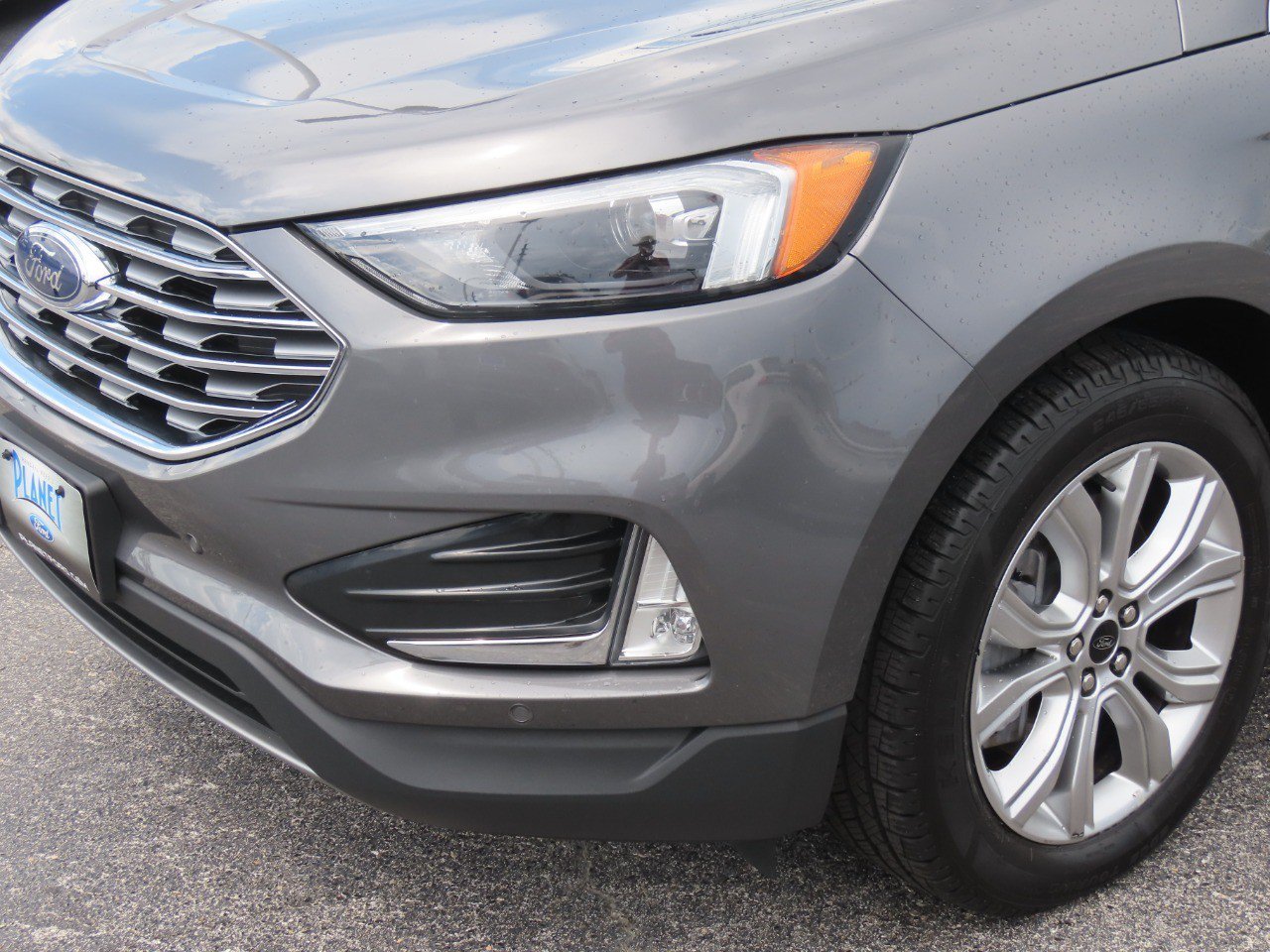 Used 2023 Ford Edge Titanium AWD/4WD image 3