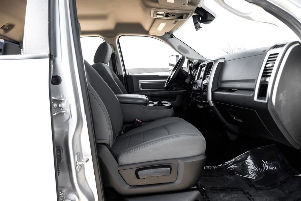 Used 2015 RAM 2500 SLT image 29