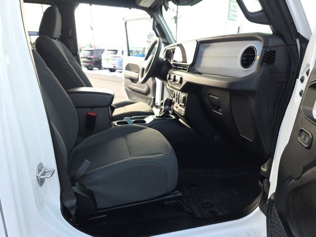Used 2024 Jeep Wrangler Willys image 37