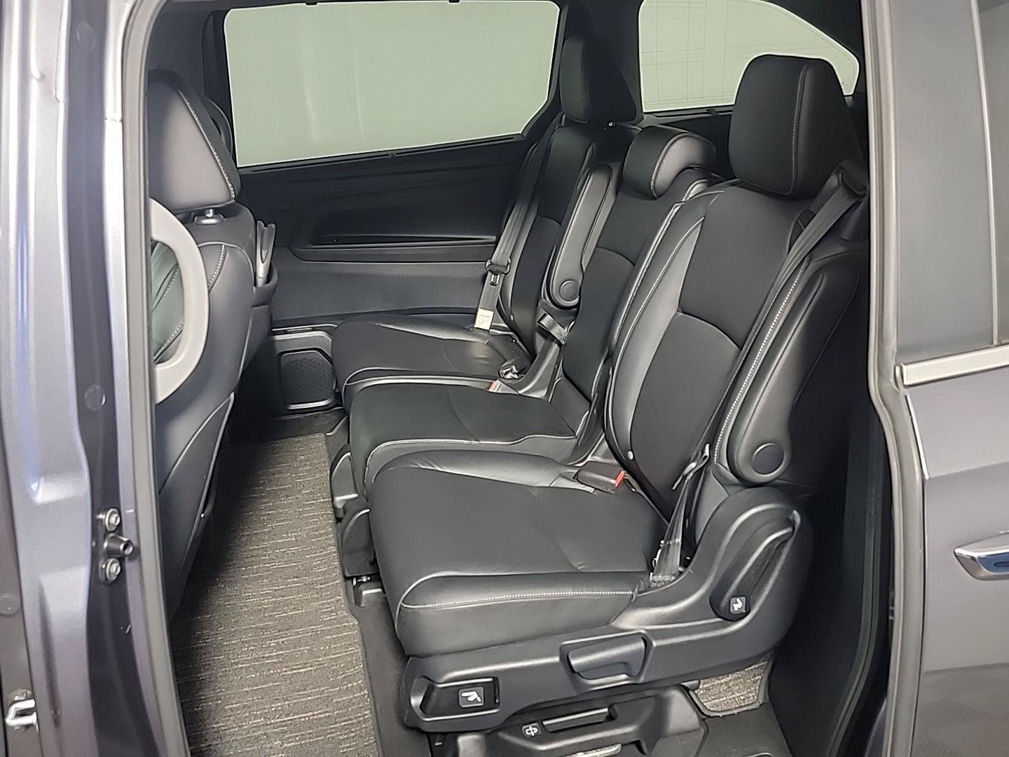 Certified 2024 Honda Odyssey Touring image 17
