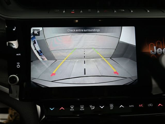 New 2026 Jeep Grand Cherokee Altitude AWD/4WD image 21
