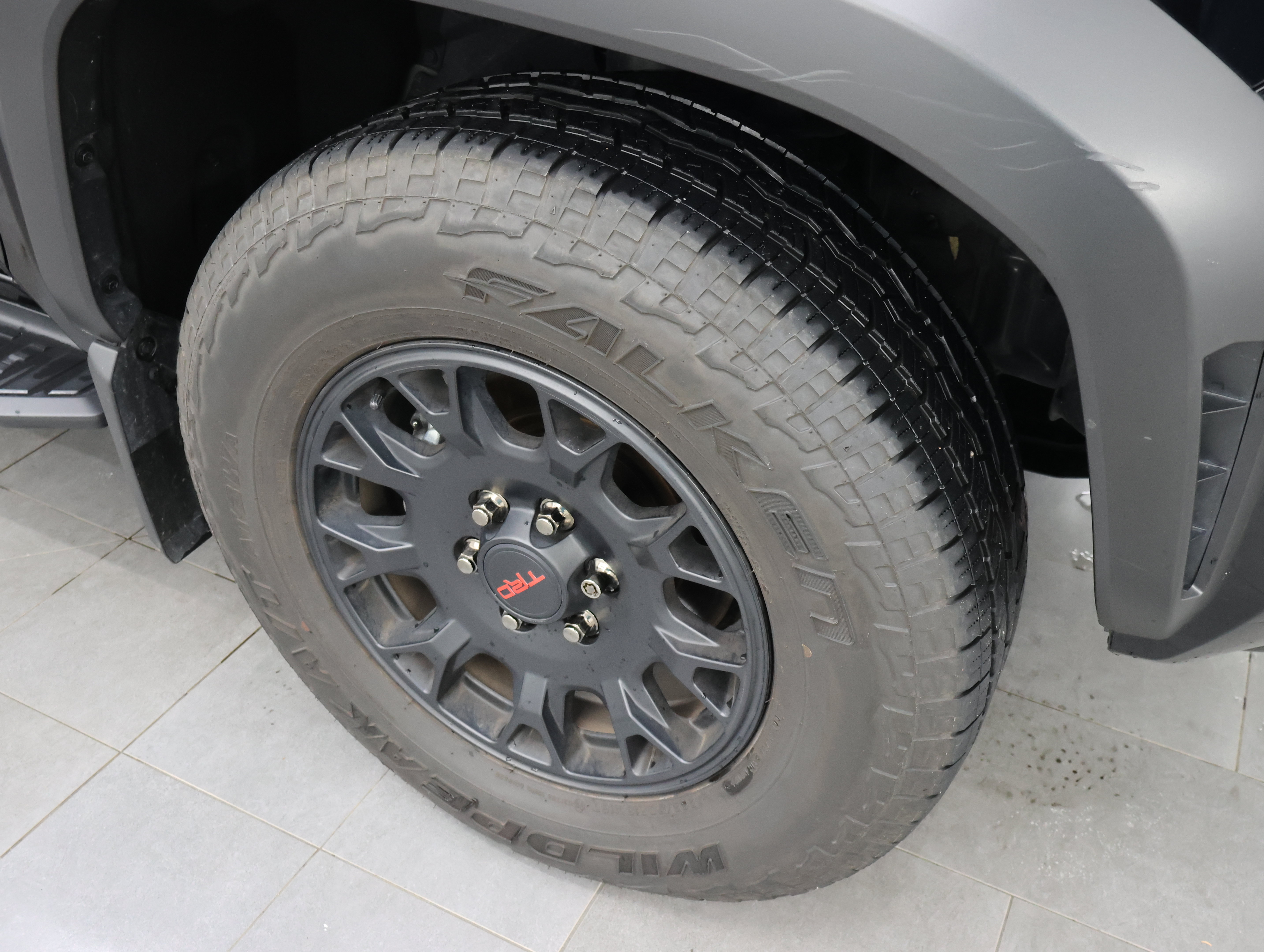 Used 2025 Toyota 4Runner TRD Off-Road Premium AWD/4WD image 3