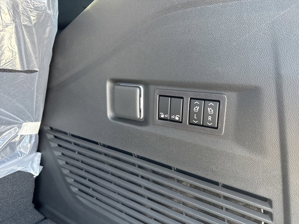 New 2026 Chevrolet Tahoe High Country image 19