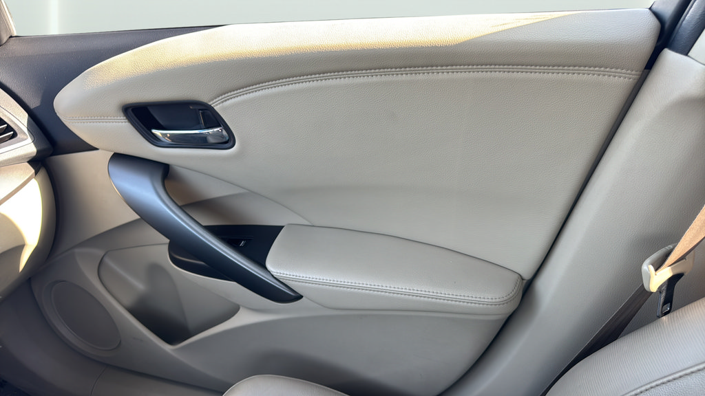 Used 2015 Acura RDX FWD image 17