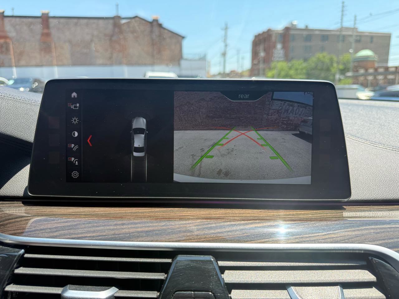 Used 2018 BMW 530e xDrive AWD/4WD image 14