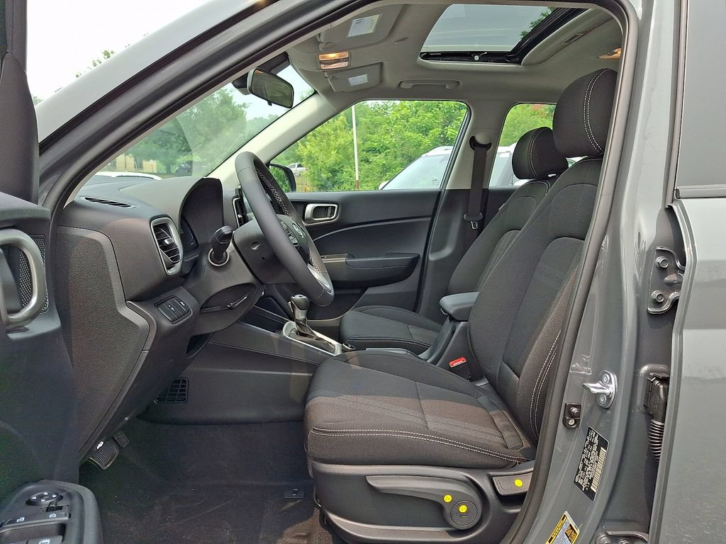 New 2026 Hyundai Venue SEL FWD image 10
