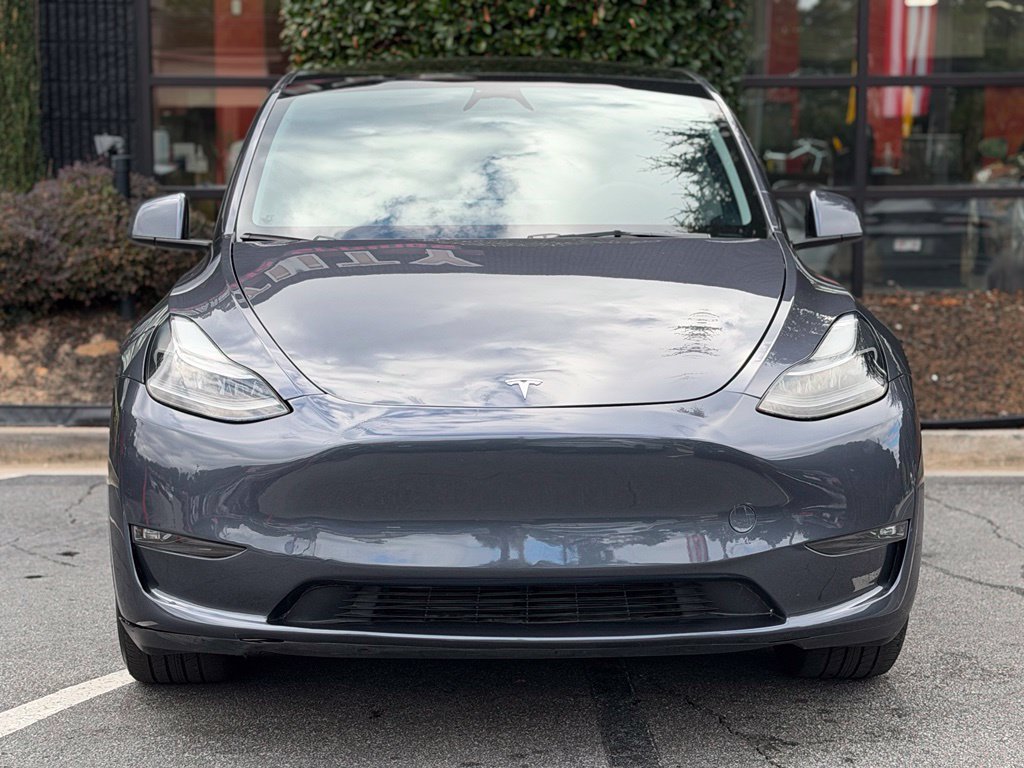 Used 2023 Tesla Model Y 2WD image 3