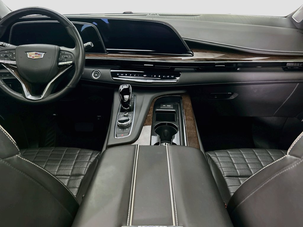 Used 2023 Cadillac Escalade Sport Platinum w/ Heavy-Duty Trailer Package AWD/4WD image 13