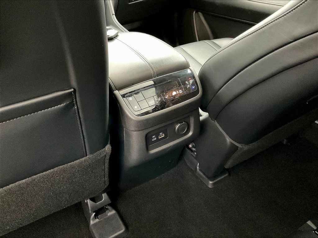 Used 2023 INFINITI QX60 Luxe w/ Performance Audio Package AWD/4WD image 10