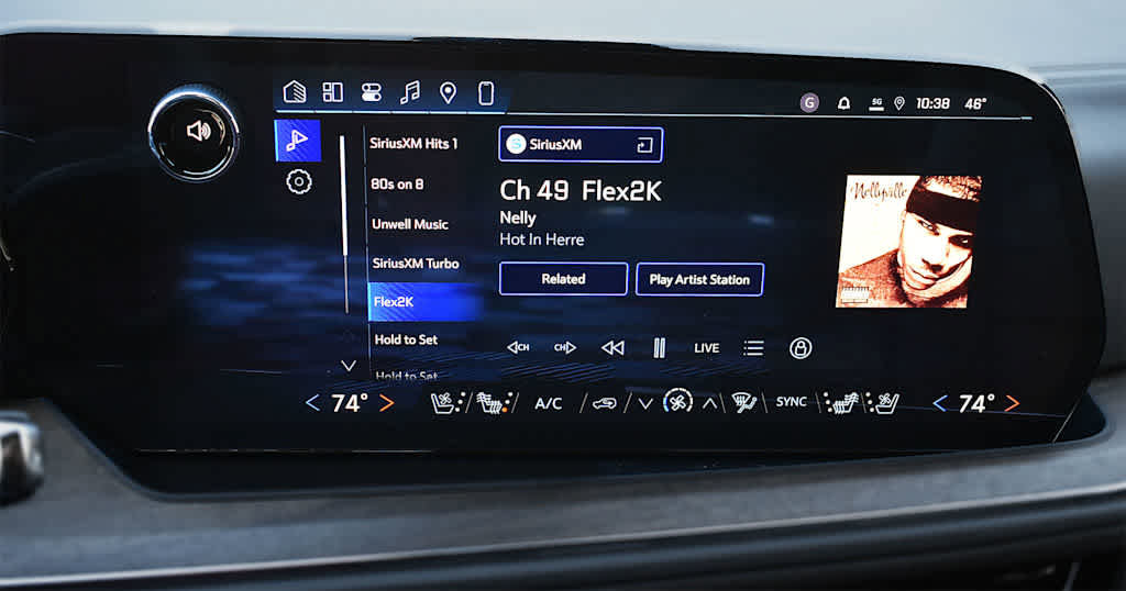 Used 2025 Chevrolet Tahoe High Country AWD/4WD image 22