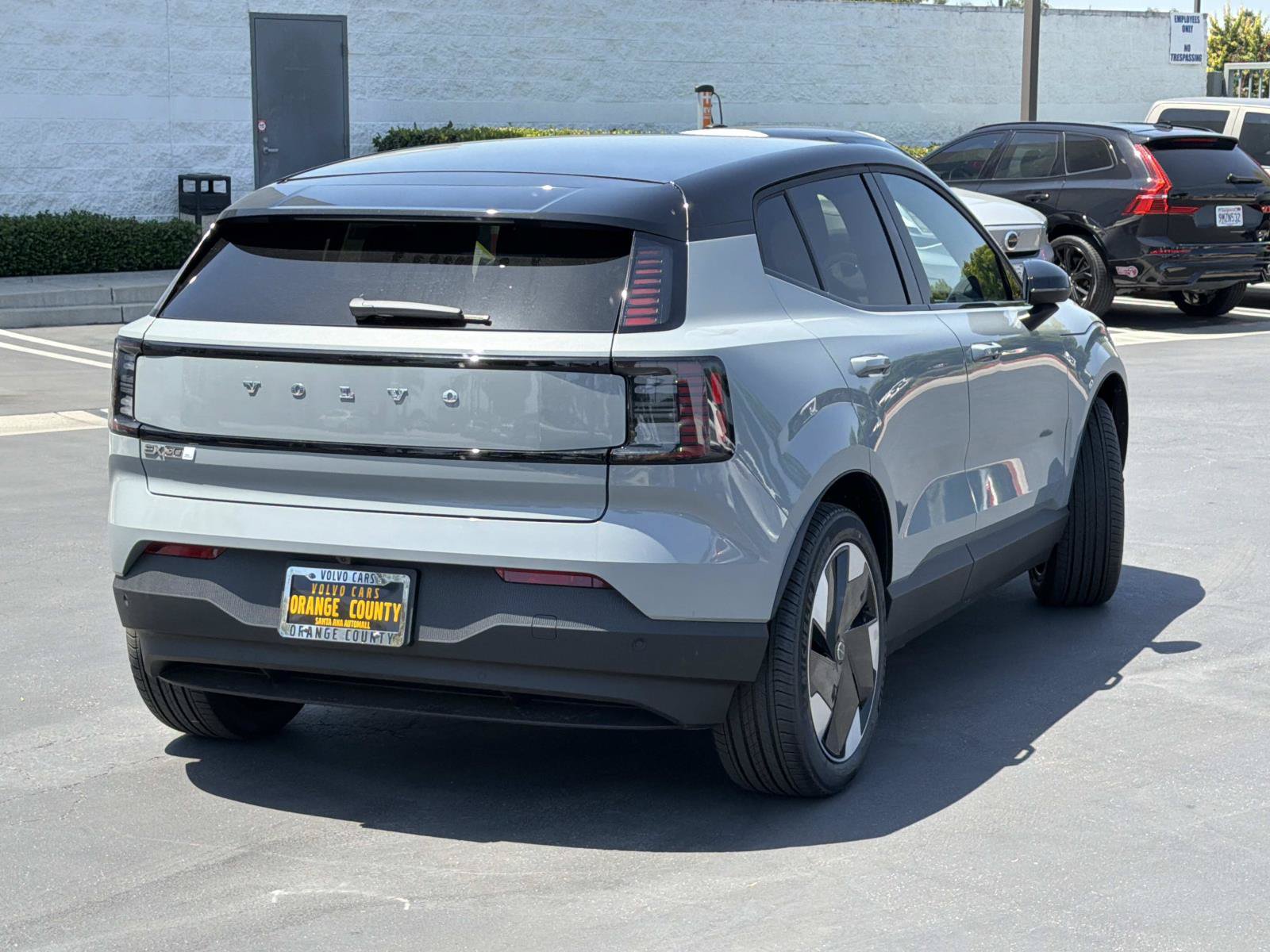 New 2026 Volvo EX30 Plus w/ Climate Package AWD/4WD image 6