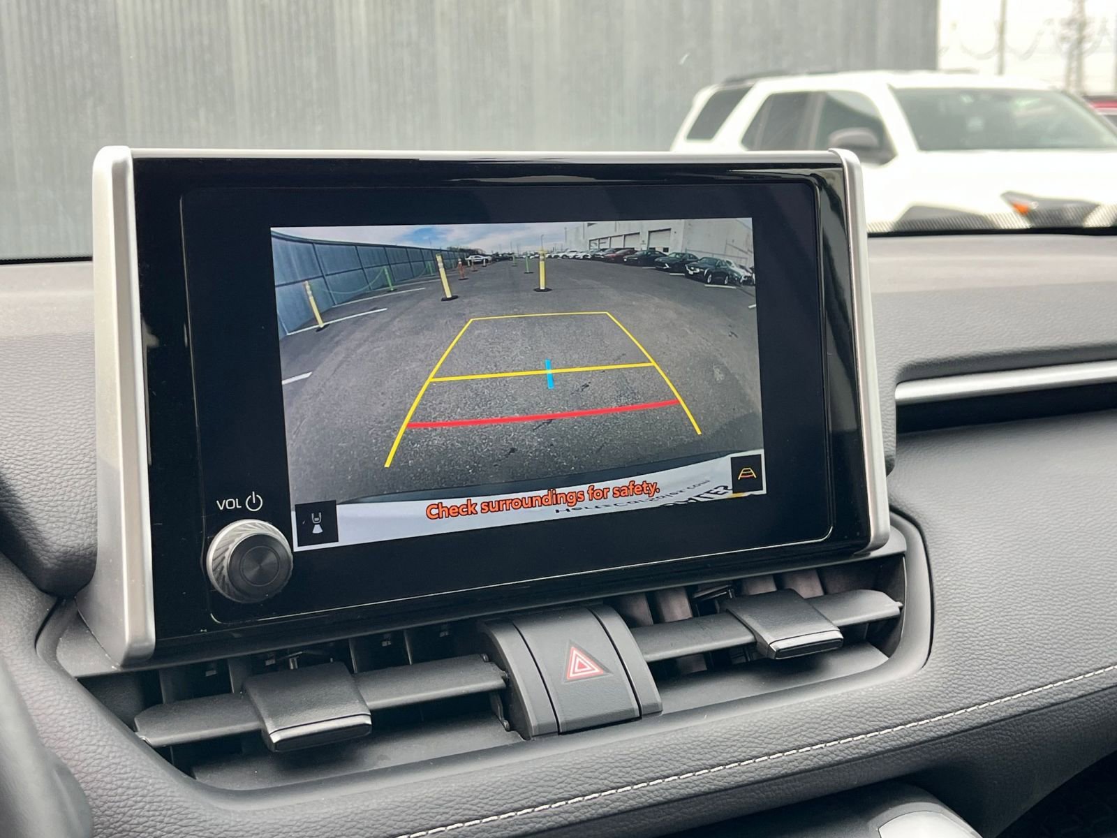 Used 2025 Toyota RAV4 XLE image 17