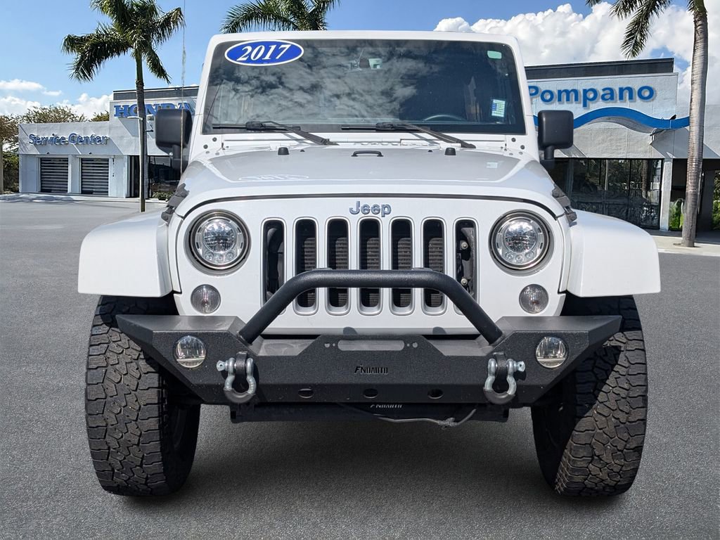 Used 2017 Jeep Wrangler Unlimited Sahara w/ Connectivity Group image 2