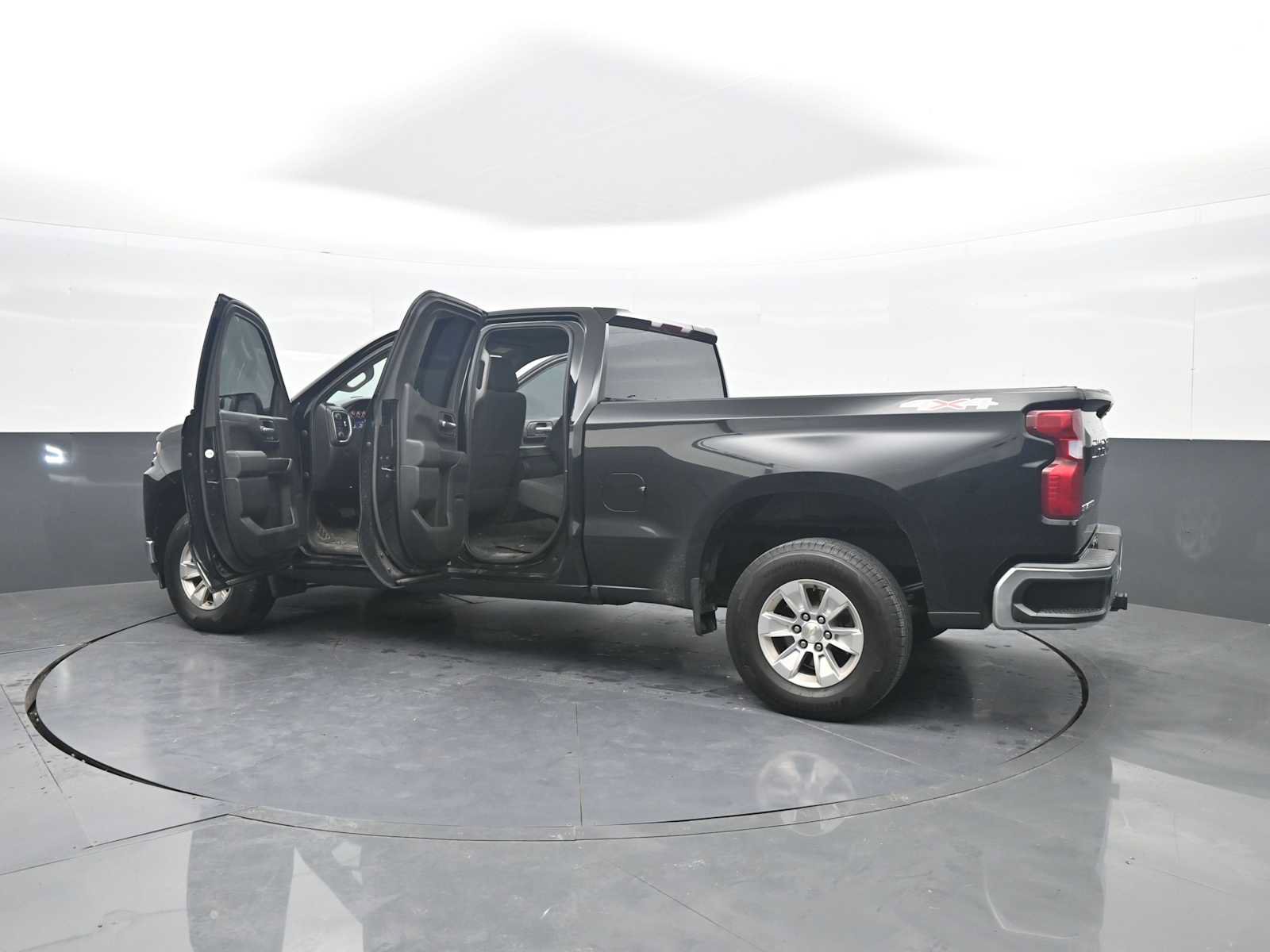 Used 2021 Chevrolet Silverado 1500 LT AWD/4WD image 73